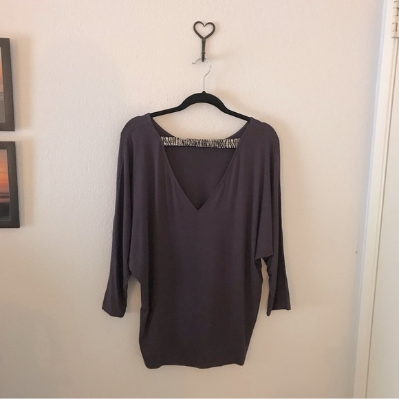 Market & Spruce Raglan Top - Picture 2 of 2